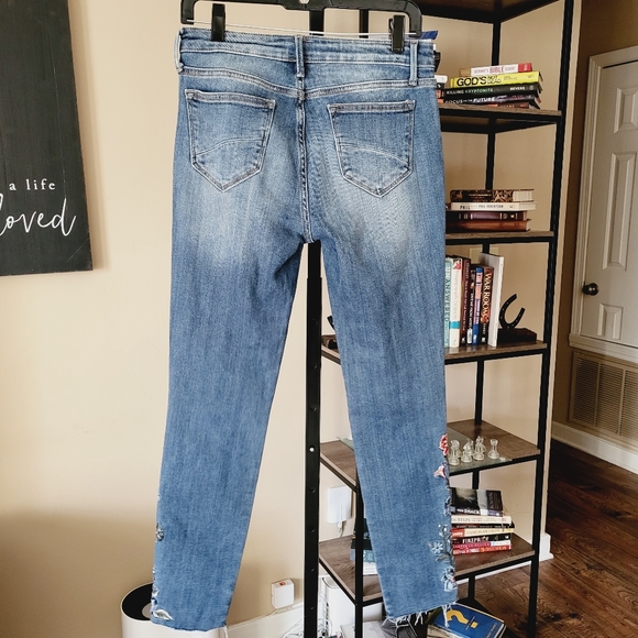 Driftwood Jeans Jackie Embroidered High Waisted Jeans Size 28 - Picture 2 of 5